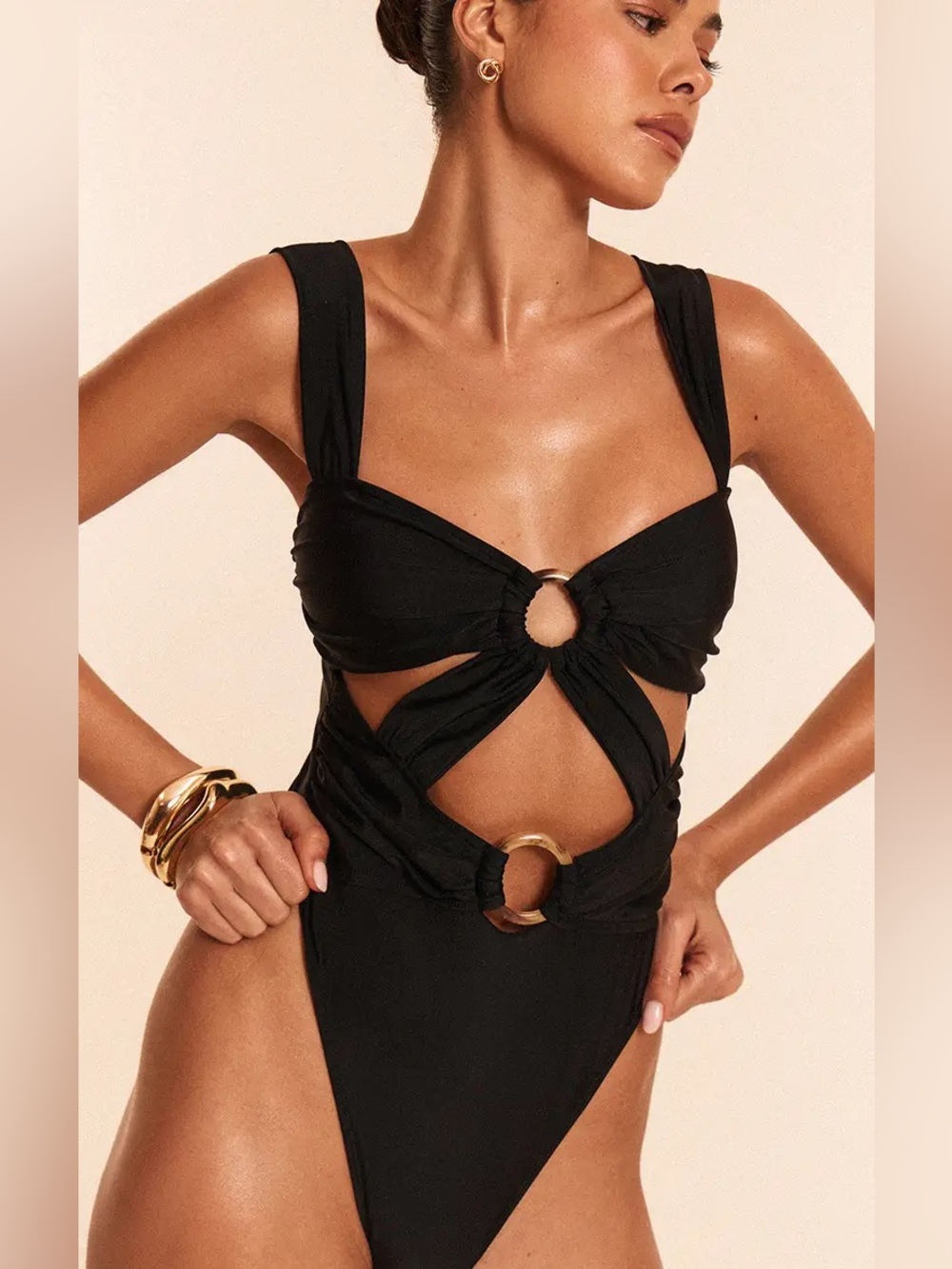NWT PrettyLittleThing Black O-Ring Ruched Cut Out Swimsuit- US 6